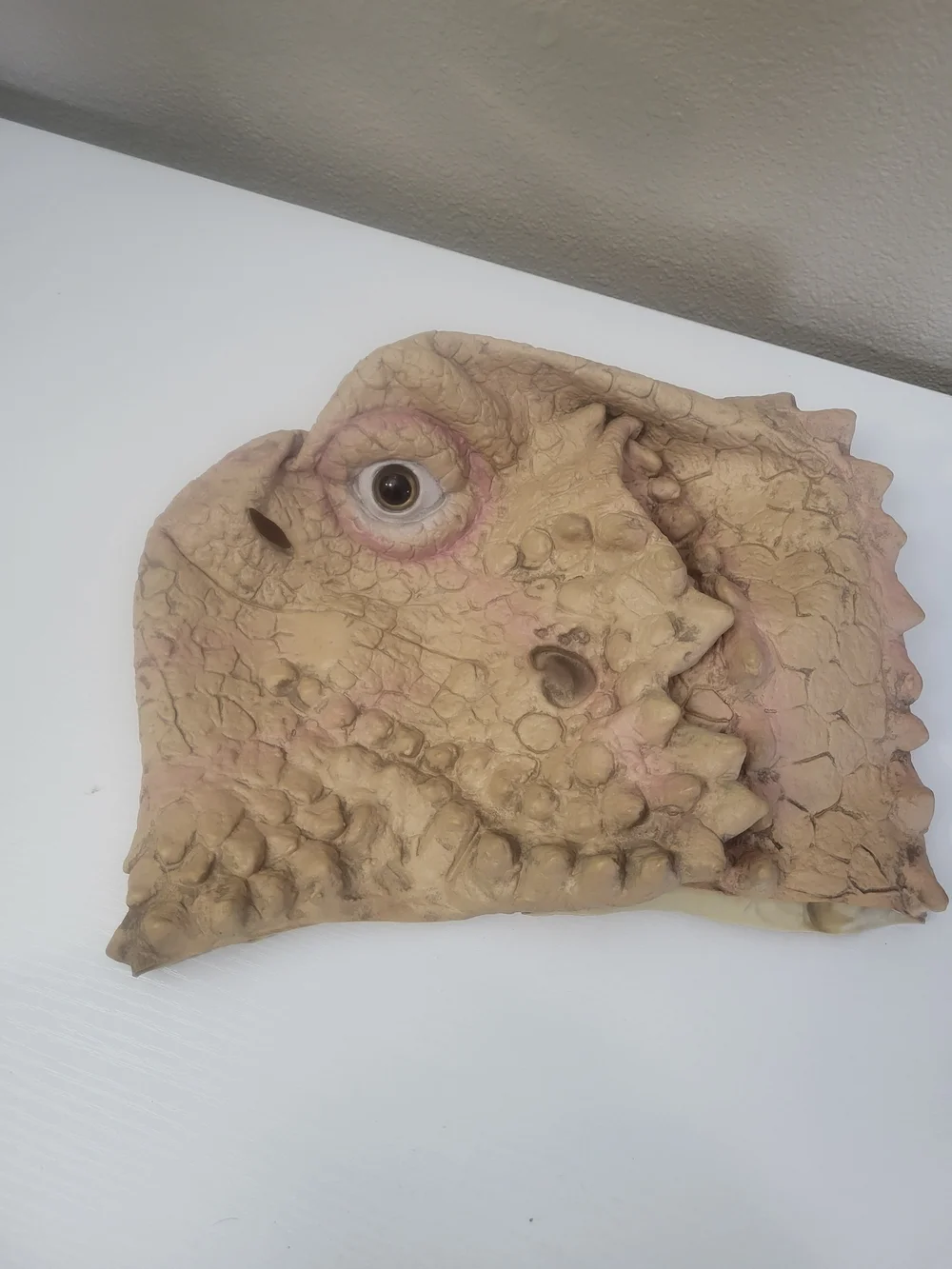 Bearded Dragon Lizard Latex Mask Realistic Reptile Full Head Costume Tan Cosplay